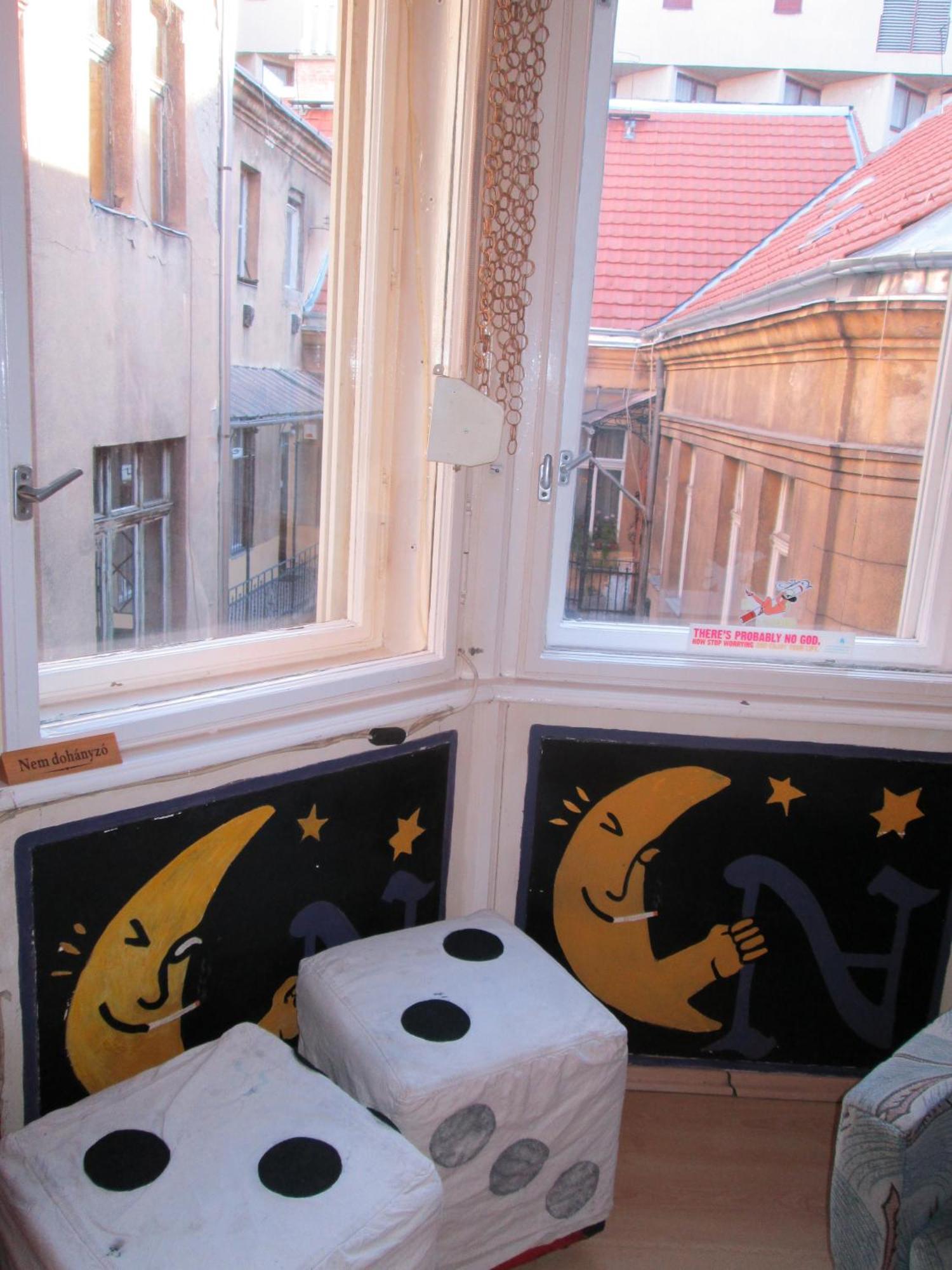 Carpe Noctem Hostel Budapest Esterno foto